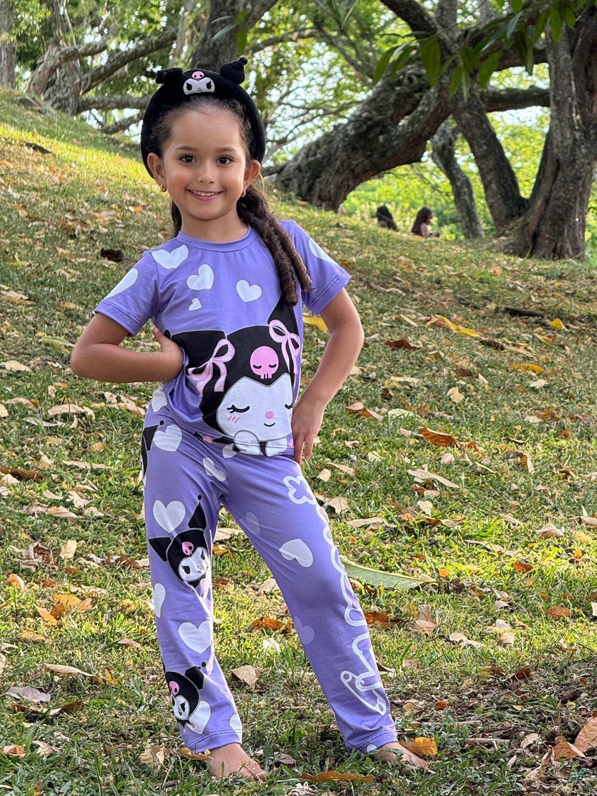 Pijama Niños Kuromi Corazones Blancos