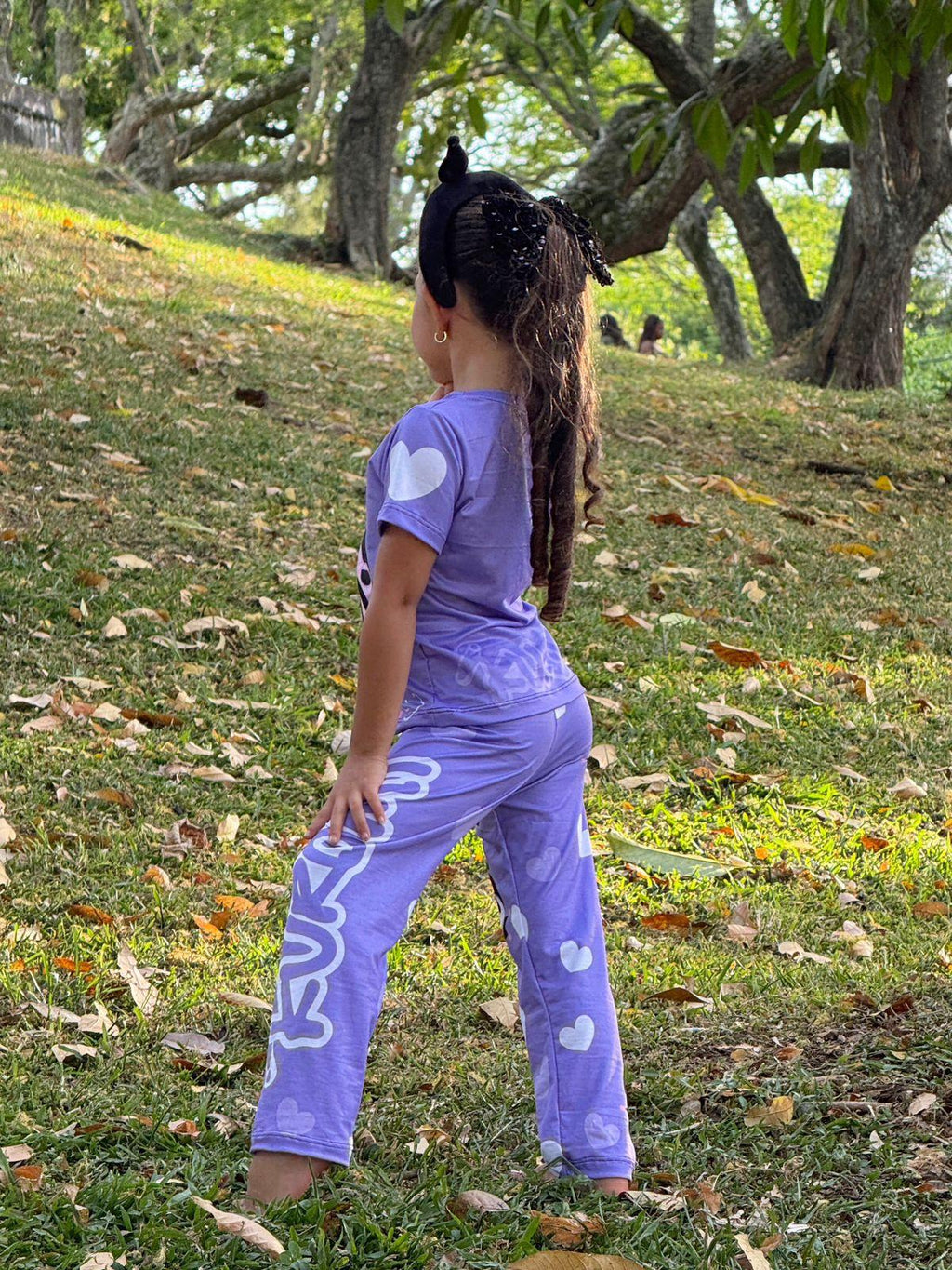 Pijama Niños Kuromi Corazones Blancos