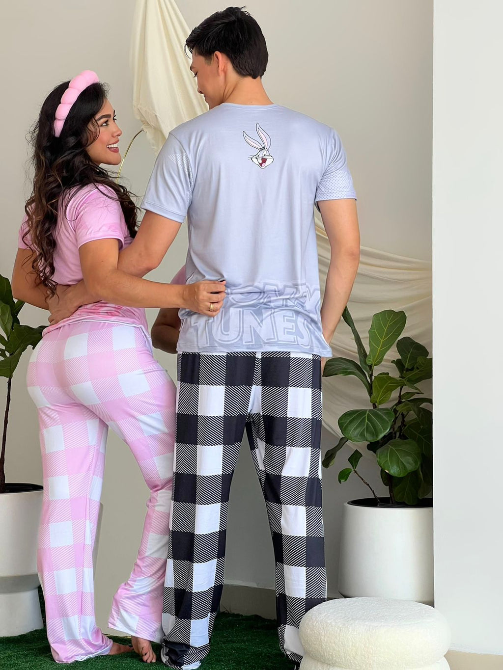 Pijama Pareja Bugs Bunny y Lola Bunny